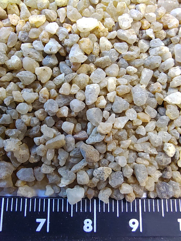 Кварцевый песок для водоподготовки фр. 1,6-3 мм.  купить в Петрозаводске фото Камень Клуб