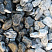 Kamenclub.ru: Щебень галтованный черный (мрамор) фр. 50-100 мм.  купить в Петрозаводске мрамор черный с белыми прожилками щебень ландшафтный мраморный 15000 руб/т   фото КАМЕНЬ КЛУБ