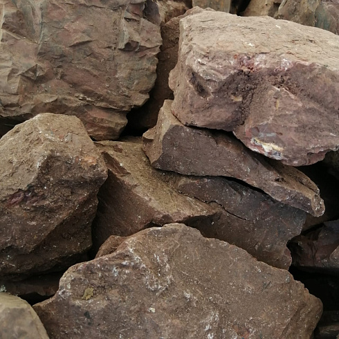 фото Яшма красная  (фр. 70-100 мм)  купить в Петрозаводске в интернет-портале КАМЕНЬ КЛУБ