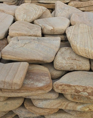 Kamenclub.ru: Песчаник пластушка галтованный желтый с рисунком (3 см)  купить в Петрозаводске плитняк - пластушка желтый песчаник 21000 руб/м3   фото КАМЕНЬ КЛУБ