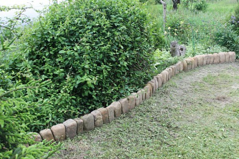 Kamenclub.ru: Песчаник для строительства и кладки блочный (фр 100-200 мм)  купить в Петрозаводске песчаник бежевый серый рыжий валун мелкий для строительства песчаник 6500 руб/т   фото КАМЕНЬ КЛУБ