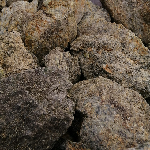 фото Змеевик салатовый  (фр. 70-100 мм)  купить в Петрозаводске в интернет-портале КАМЕНЬ КЛУБ