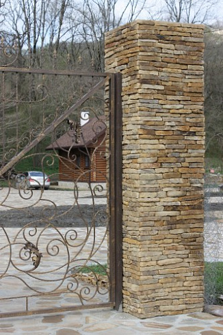 Kamenclub.ru: Песчаник (хворост) art PSG-5-06  купить в Петрозаводске    1 900 руб/кв.м   фото КАМЕНЬ КЛУБ