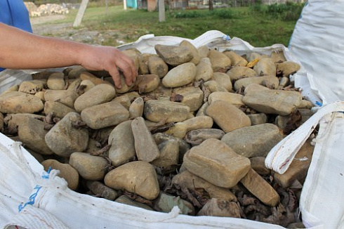 Kamenclub.ru: Песчаник брусчатка  купить в Петрозаводске    5 500 руб/т   фото КАМЕНЬ КЛУБ