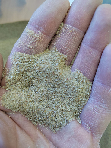 Кварцевый песок для площадок фр. 0,16-0,63 мм.  купить в Петрозаводске фото Камень Клуб