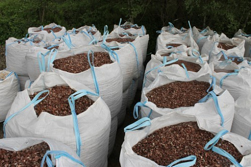 Kamenclub.ru: Мраморная крошка (щебень крошка розовый) фр. 20-40 мм.  купить в Петрозаводске мрамор розовый, красный мраморная крошка декоративная 11000 руб/т   фото КАМЕНЬ КЛУБ