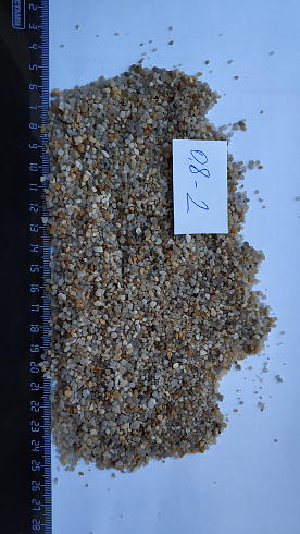 Кварцевый песок для площадок фр. 0,8 - 2 мм.  купить в Петрозаводске фото Камень Клуб