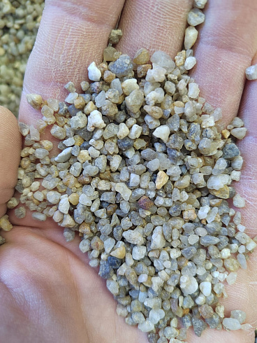Кварцевый песок сухой фракцинированный фр. 1,6-4 мм.  купить в Петрозаводске фото Камень Клуб