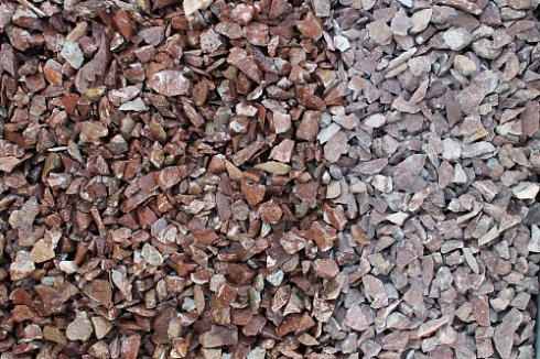 Kamenclub.ru: Мраморная крошка (щебень крошка розовый) фр. 10-20 мм.  купить в Петрозаводске мрамор розовый, красный каменная декоративная крошка ландшафтная 11000 руб/т   фото КАМЕНЬ КЛУБ