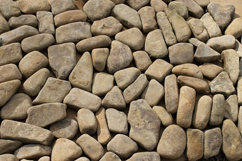 Kamenclub.ru: Песчаник брусчатка  купить в Петрозаводске    5 500 руб/т   фото КАМЕНЬ КЛУБ