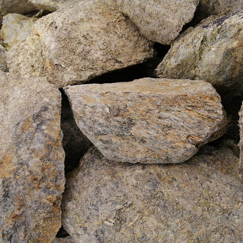 фото Змеевик салатовый  (фр. 70-100 мм)  купить в Петрозаводске в интернет-портале КАМЕНЬ КЛУБ