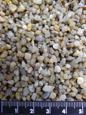 Кварцевый песок для площадок фр. 2-5 мм.  купить в Петрозаводске фото Камень Клуб