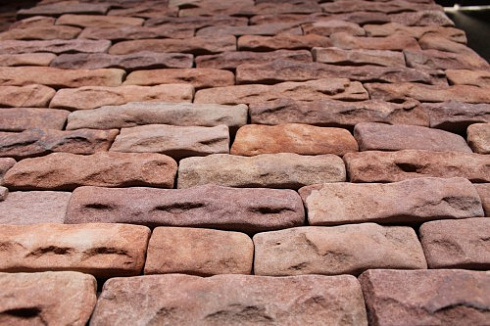 Kamenclub.ru: Песчаник плитка art PSK-5-02  купить в Петрозаводске    2 000 руб/кв.м   фото КАМЕНЬ КЛУБ